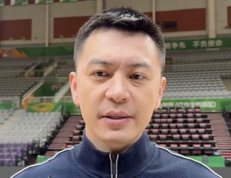直播入口-杨鸣：青岛的实力没有因杨瀚森离开而下降；赵继伟今晚不会出战