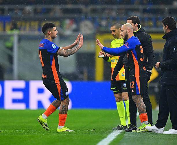 注册投注-去年门神今成拖累 6球大逆转，虐菜国米是专业的