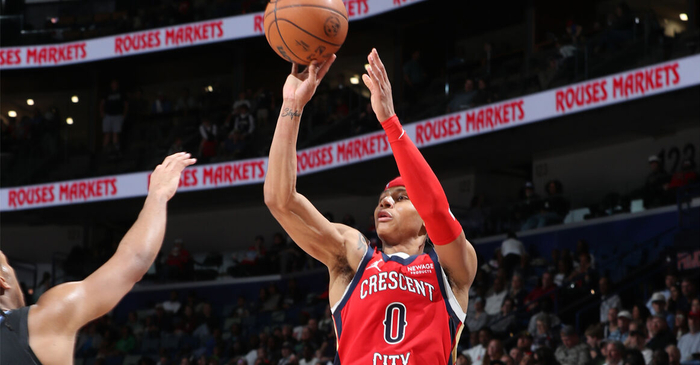 生涯之夜！费尔斯狂砍40分 创鹈鹕新秀单场得分纪录|爵士|北京|投篮|杰雷米亚-费尔斯|新奥尔良鹈鹕队_新浪体育_新浪新闻